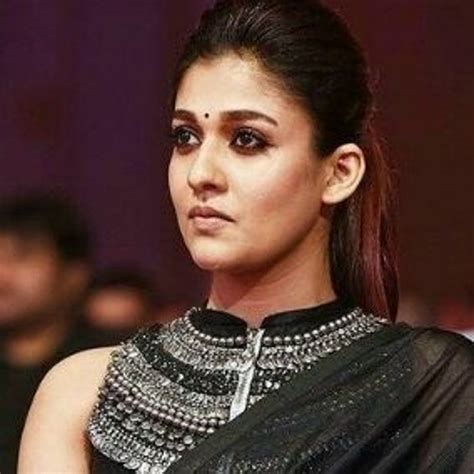 nayanthara sex tamil|Tamil nadigai nayanthara kathalargalai romance seiyum sex video.